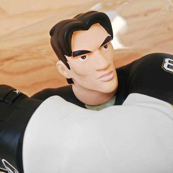 Upper Deck Sidney Crosby All Star Vinyl Figure - Picture 11 of 14